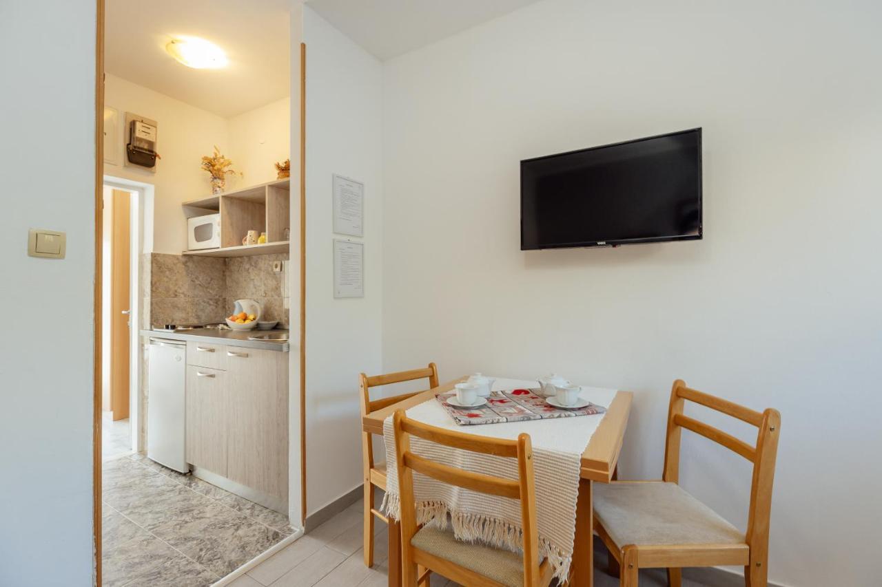 Apartmani Vico Herceg Novi Extérieur photo